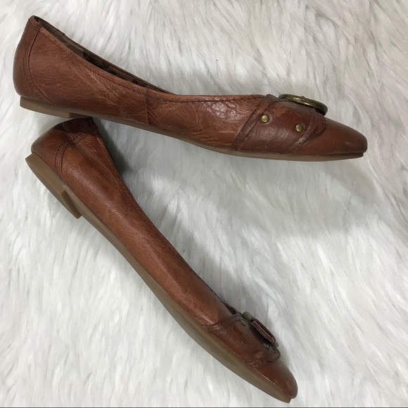 Jessica Simpson Pointed Toe Brown Distressed Flats - Picture 4 of 8